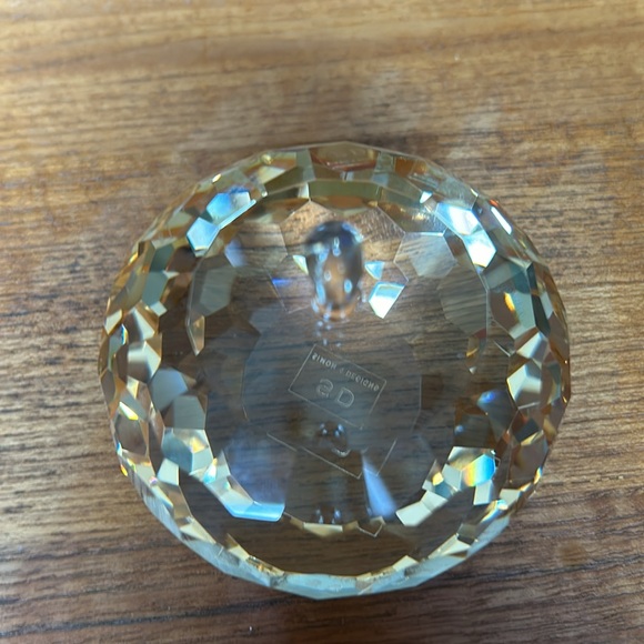 Crystal Apple - Picture 2 of 2